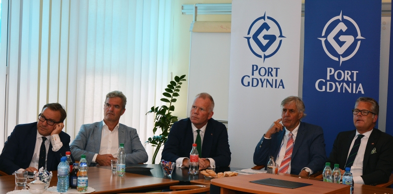 Wizyta przedstawicieli Stena Line w ZMPG - GospodarkaMorska.pl
