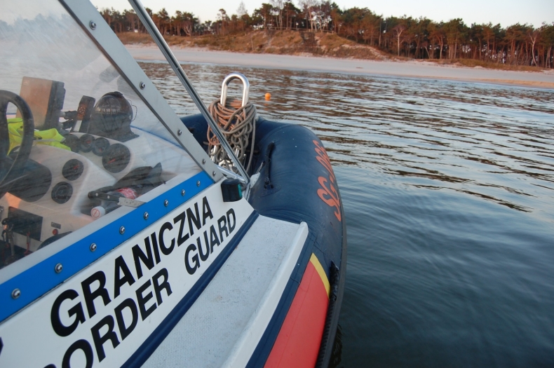 Łódź zawrócona do portu – brakowało środków bezpieczeństwa - GospodarkaMorska.pl