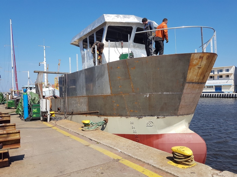 L 47 Camilla nabiera kształtów. W Stoczni Parsęta prace idą pełną parą (foto) - GospodarkaMorska.pl