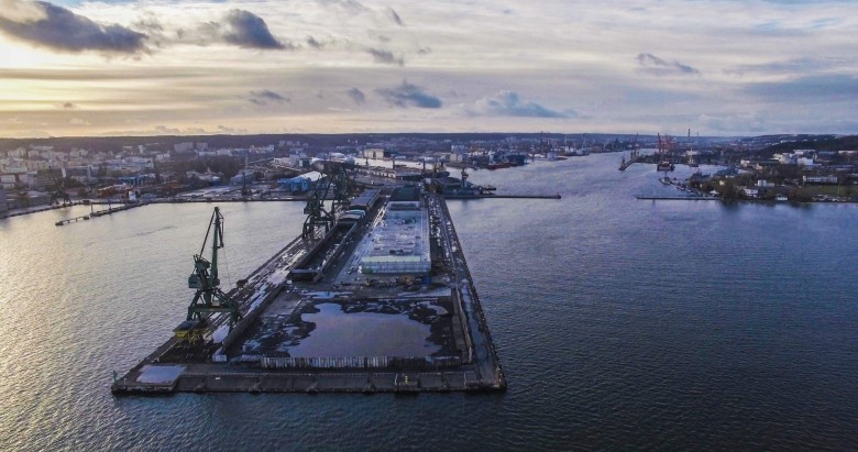 Port Gdynia: Sześć ofert w przetargu na budowę nowej obrotnicy - GospodarkaMorska.pl