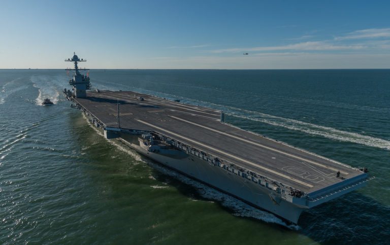 Amerykańska marynarka odebrała pierwszy lotniskowiec nowej generacji - GospodarkaMorska.pl