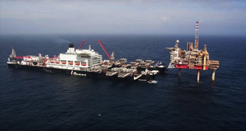 Katar krótko wpływał na notowania ropy - we wtorek liczą się już dane o zapasach - GospodarkaMorska.pl