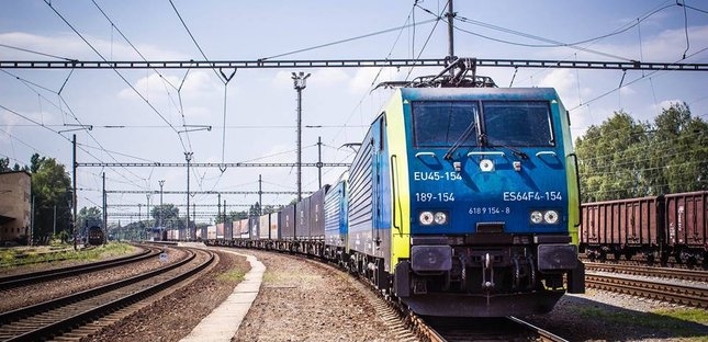 Wzrost w przewozach ładunków masowych - GospodarkaMorska.pl