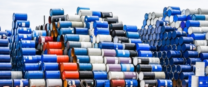 Na rynku ropy zmiany jak w kalejdoskopie: we wtorek +1,8 proc., w środę -1,4 proc. - GospodarkaMorska.pl