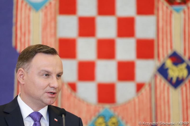 Duda: chcemy, by do idei Trójmorza Polska dokładała budowanie bezpieczeństwa energetycznego - GospodarkaMorska.pl