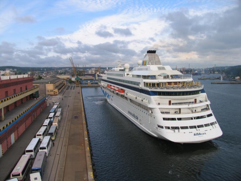 AIDAdiva znowu w Gdyni - GospodarkaMorska.pl