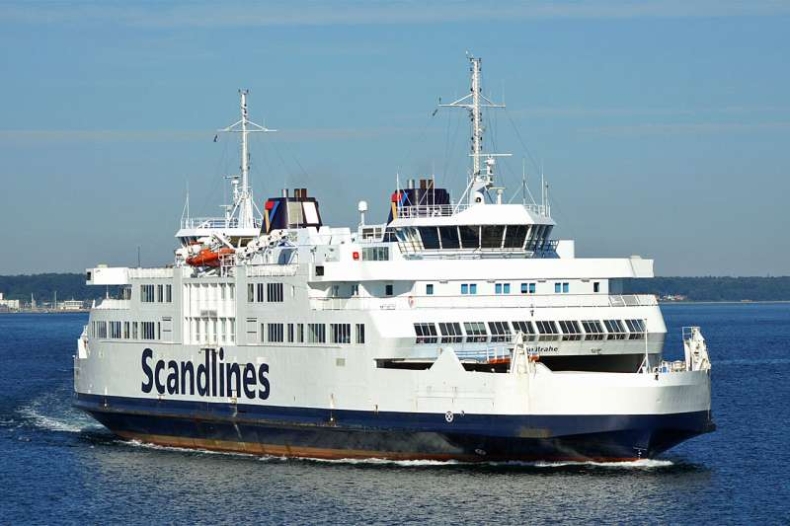 Uruchomienie największego na świecie promu elektrycznego przesunięte - GospodarkaMorska.pl