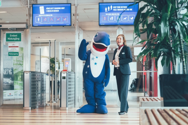 Stena Line wita nową maskotkę – Morświna Happy (wideo) - GospodarkaMorska.pl