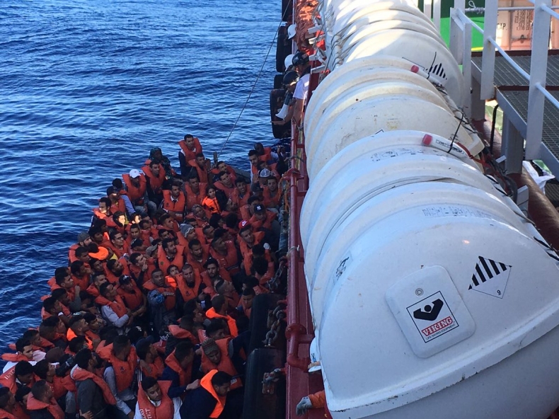 Włochy: Dodatkowych 150 mln euro dla gmin, które przyjmą migrantów - GospodarkaMorska.pl