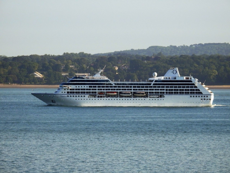 Weekend w Gdyni pod znakiem wycieczkowców - GospodarkaMorska.pl