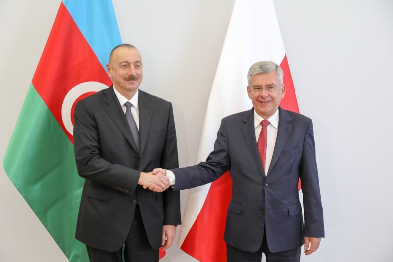 Karczewski: Bezpieczeństwo regionów Morza Kaspijskiego i Europy Środkowej gwarantem bezpieczeństwa na świecie - GospodarkaMorska.pl