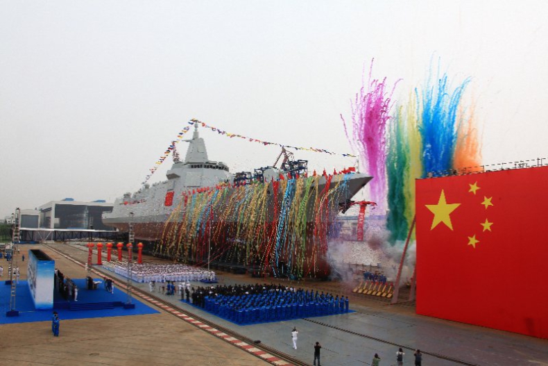 Chińska armia: zwodowano „najnowocześniejszy okręt Azji” - GospodarkaMorska.pl