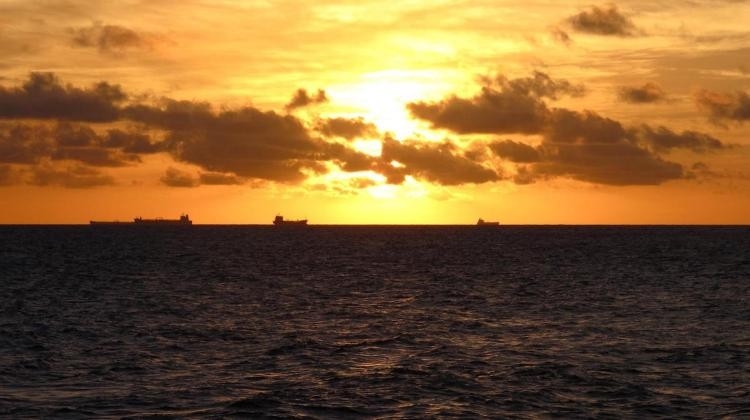 Pracownicy sektora żeglugowego wciąż obawiają się zwolnień - GospodarkaMorska.pl