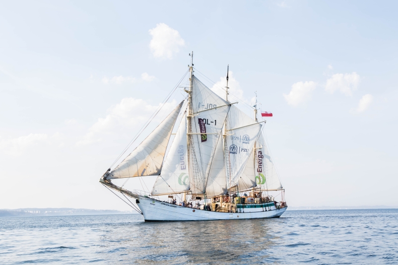 Zawisza Czarny wypływa w kolejną podróż - GospodarkaMorska.pl