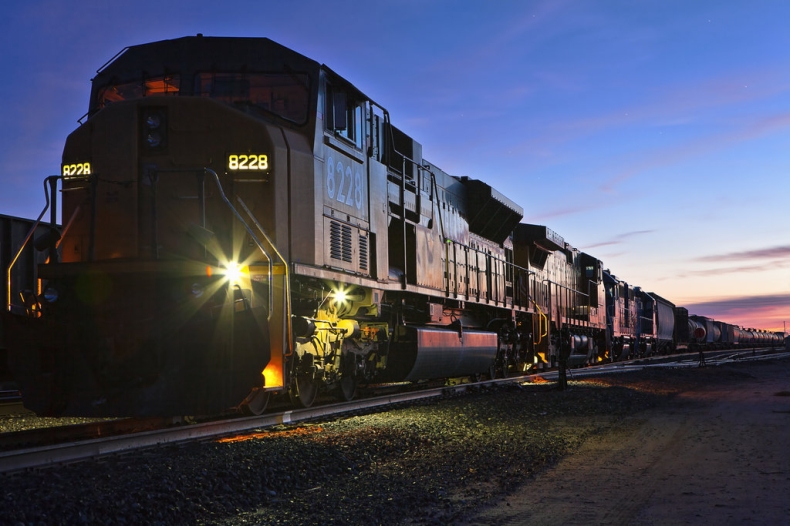 Przewozy towarowe w górę - GospodarkaMorska.pl