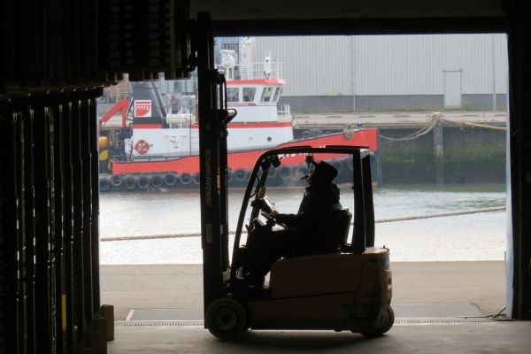 Nowa inwestycja na polskim rynku w branży transport - logistka - GospodarkaMorska.pl