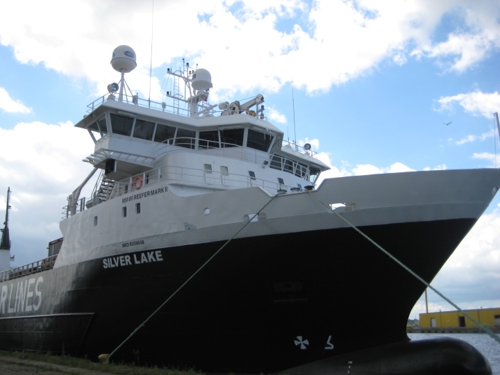 Remont chłodniowca w MSR Gryfii - GospodarkaMorska.pl