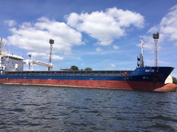 Remont klasowy drobnicowca w MSR Gryfia - GospodarkaMorska.pl