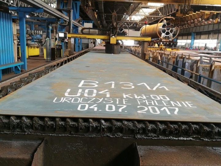 Nauta rozpoczyna budowę statku rybackiego - GospodarkaMorska.pl