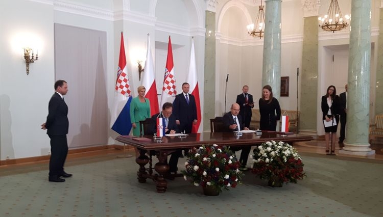 Porty Szczecin-Świnoujście podpisały umowę z chorwacką Rijeką - GospodarkaMorska.pl