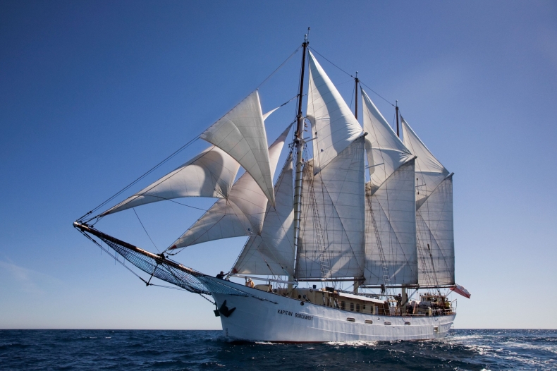 Polski jacht na czele The Tall Ships Races - GospodarkaMorska.pl