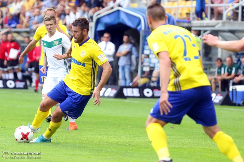 Stena Line oraz Arka Gdynia przedłużają umowę sponsoringową - GospodarkaMorska.pl