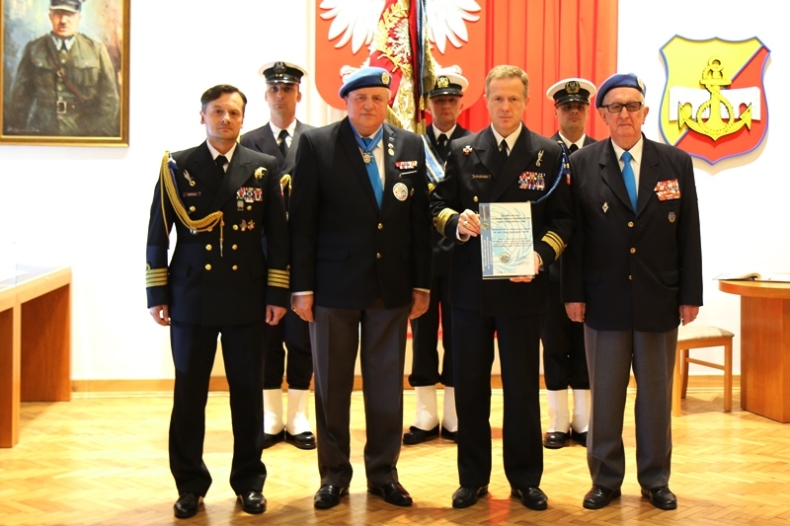 Wyróżnienie dla Komendy Portu Wojennego Gdynia - GospodarkaMorska.pl