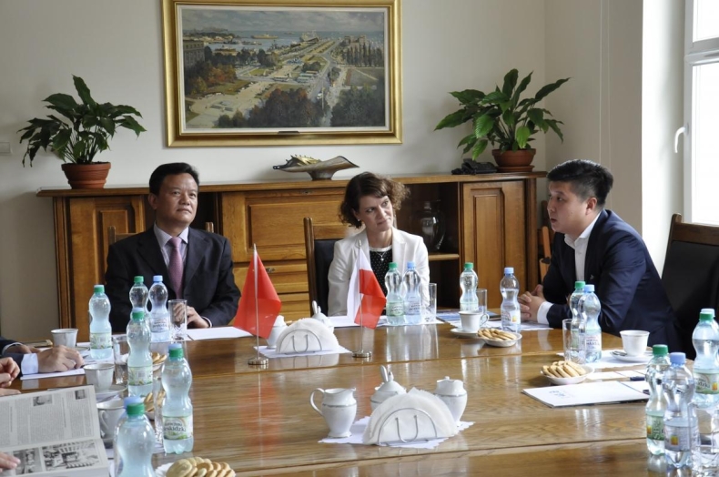Gdynia rozwija współpracę z chińskim Zhuhai - GospodarkaMorska.pl