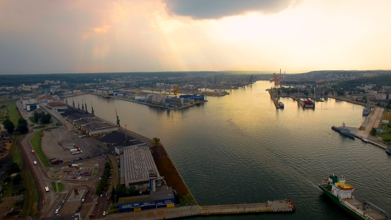 Port Gdynia: Rozpoczęcie budowy obrotnicy nawet w ciągu miesiąca (wideo) - GospodarkaMorska.pl