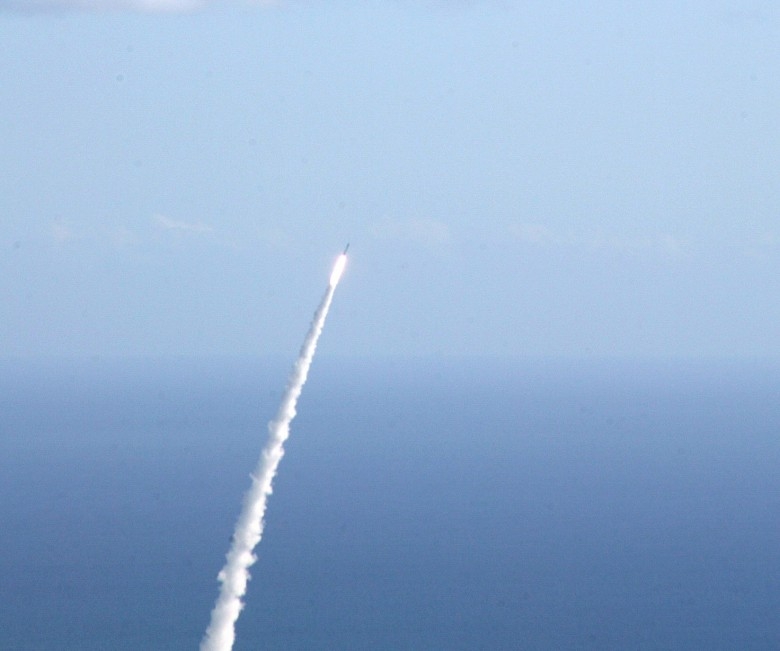 Korea Południowa zapowiada wzmocnienie obrony po próbie balistycznej Północy - GospodarkaMorska.pl