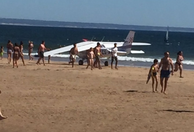 Portugalia: Samolot awaryjnie lądował na plaży, dwie osoby nie żyją - GospodarkaMorska.pl