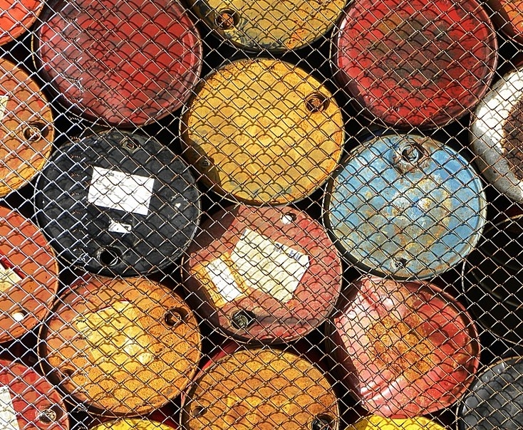 Ropa w USA tanieje - jej zapasy spadły, ale produkcja najwyższa od VII 2015 - GospodarkaMorska.pl