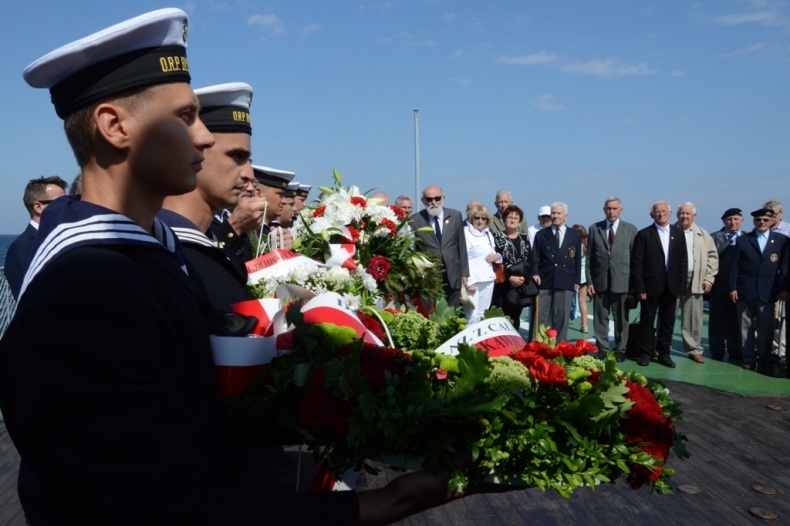 50. rocznica tragicznego wypadku na ORP Błyskawica - GospodarkaMorska.pl