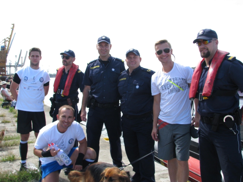 Straż Graniczna pomaga dzieciom - GospodarkaMorska.pl