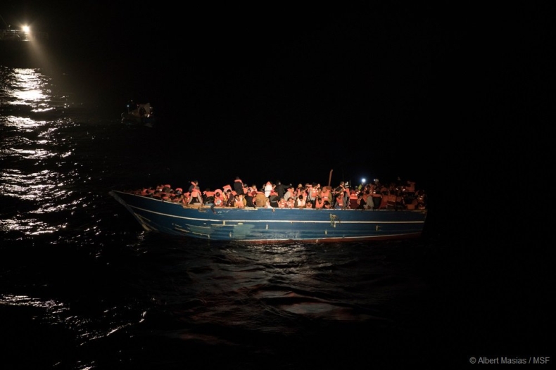 IOM: Kolejne ofiary śmiertelne przemytników ludzi - GospodarkaMorska.pl