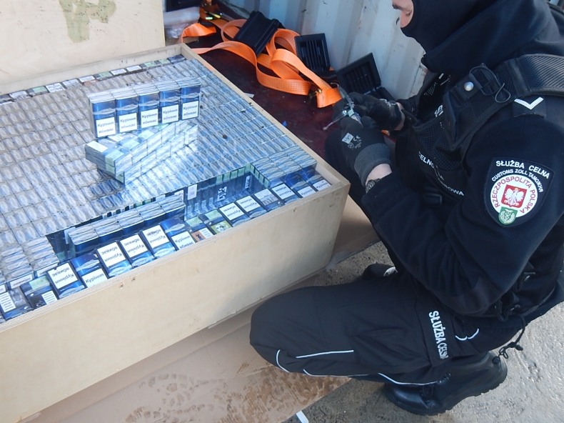 Kolejny gigantyczny przemyt w Bałtyckim Terminalu Kontenerowym - GospodarkaMorska.pl