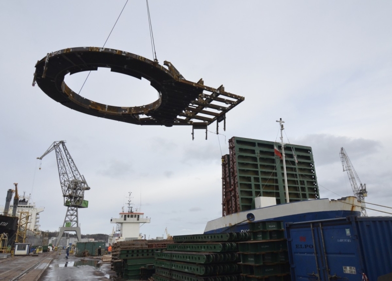 Ruszyła budowa niemieckiej farmy wiatrowej na Bałtyku. Udział w niej wziął polski zakład - GospodarkaMorska.pl