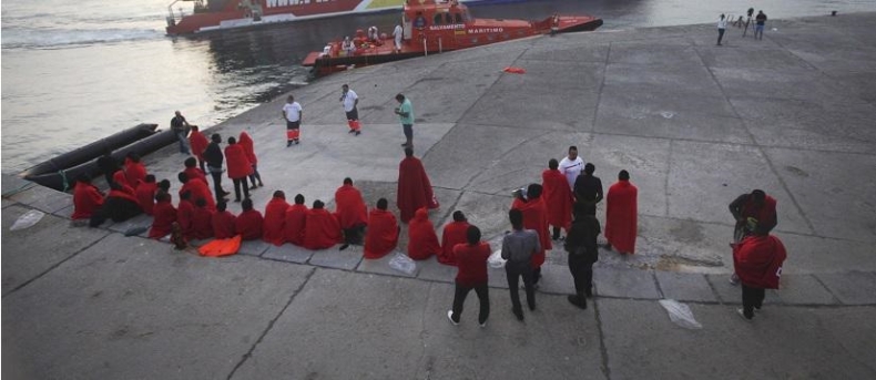 Włochy: Ukrainiec zatrzymany za przemyt migrantów z Iranu i Iraku - GospodarkaMorska.pl