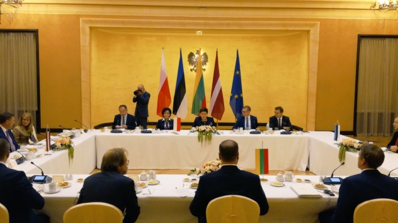 Szydło: Trzeba zacieśniać współpracę w UE, NATO i regionie dot. cyberbezpieczeństwa - GospodarkaMorska.pl