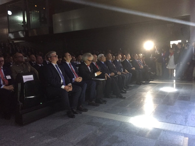 Szef MON: modernizacja armii będzie wymagać ponad 550 mld zł - GospodarkaMorska.pl