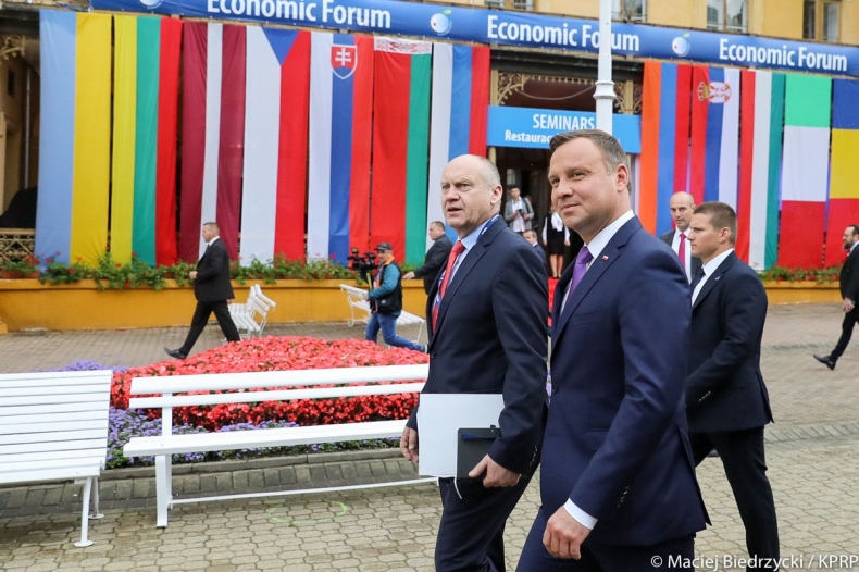 Prezydent: Polacy są zwolennikami Unii „otwartych drzwi” - GospodarkaMorska.pl