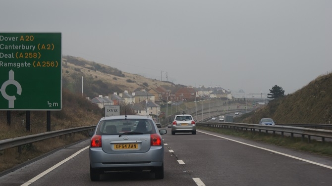 Utrudnienia na drodze A20, w okolicach Portu Dover - GospodarkaMorska.pl