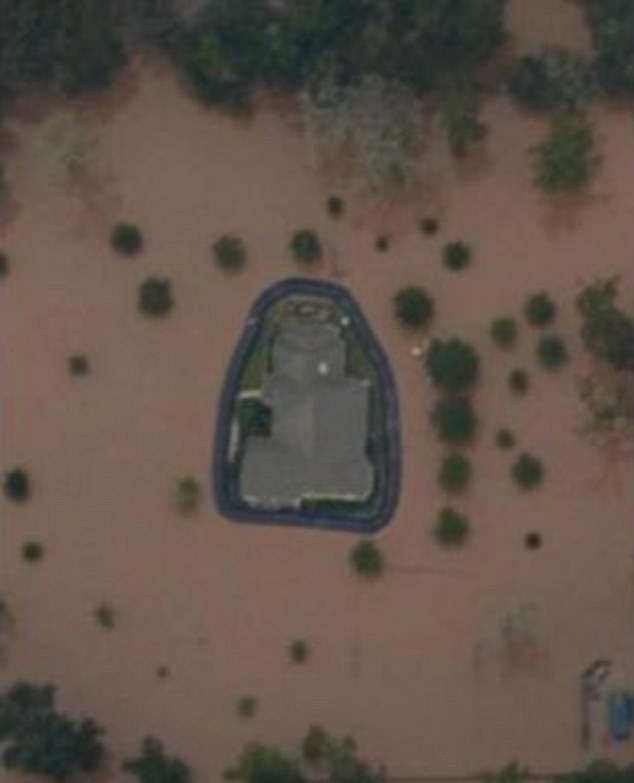 Uniknęli najgorszego. Znaleźli bata na Harveya (wideo) - GospodarkaMorska.pl