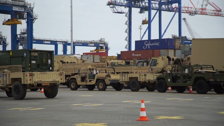 Amerykański sprzęt w DCT - GospodarkaMorska.pl