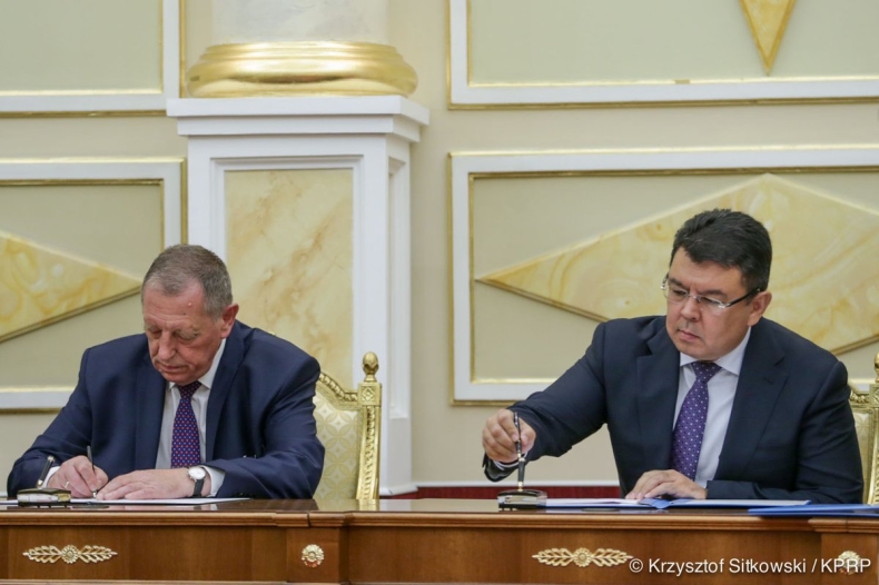 Przedsiębiorcy z Polski i Kazachstanu podpisali 10 umów gospodarczych - GospodarkaMorska.pl