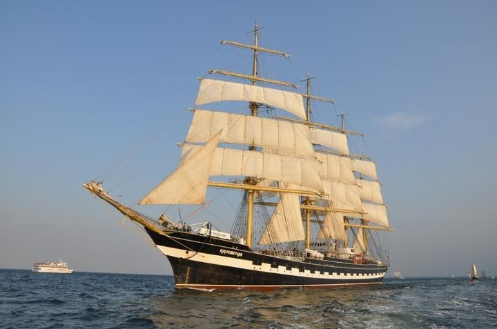 Kruzensztern odwiedzi Gdynię - GospodarkaMorska.pl