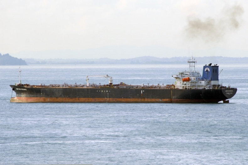 Prawdopodobnie 5 zabitych po zderzeniu tankowca z pogłębiarką - GospodarkaMorska.pl