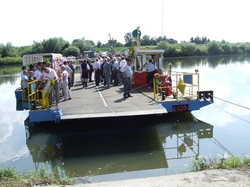 Małopolskie: Prom Drogowiec pod koniec września wznowi kursy na Wiśle - GospodarkaMorska.pl