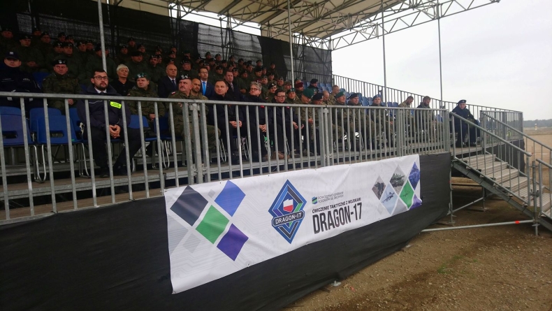 Prezydent Andrzej Duda ogląda ćwiczenia Dragon-17 - GospodarkaMorska.pl