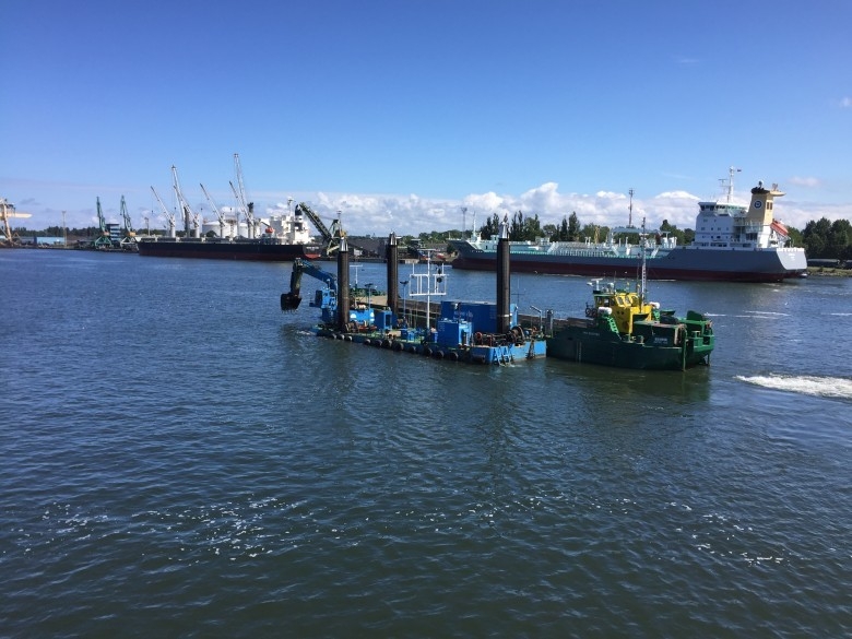 Około 15 000 metalowych elementów na dnie toru wodnego Szczecin-Świnoujście - GospodarkaMorska.pl